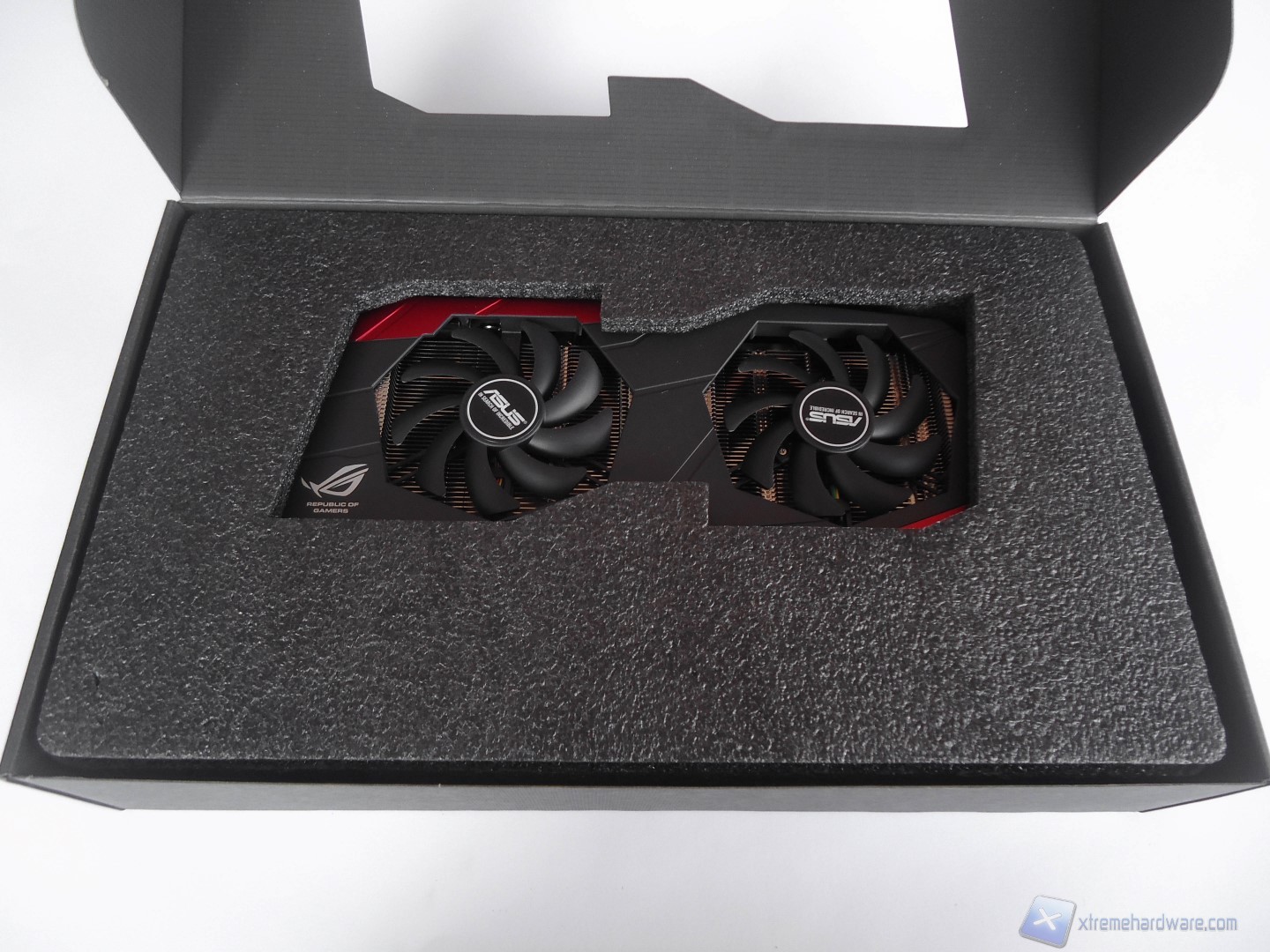 ASUS GTX 980 Poseidon 14