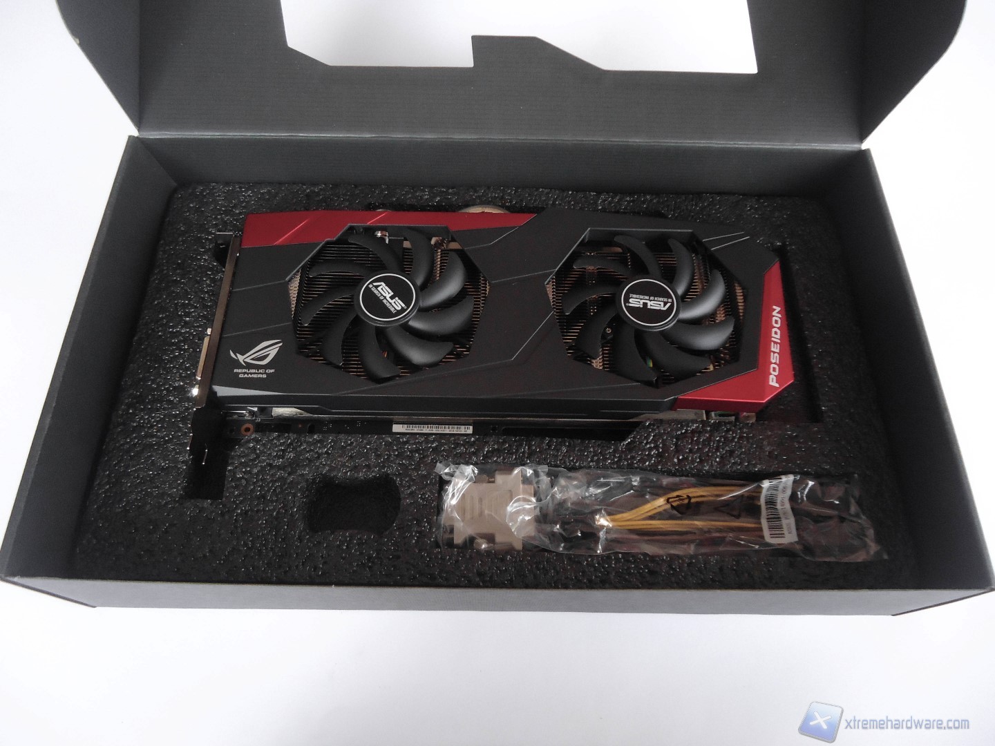 ASUS GTX 980 Poseidon 15