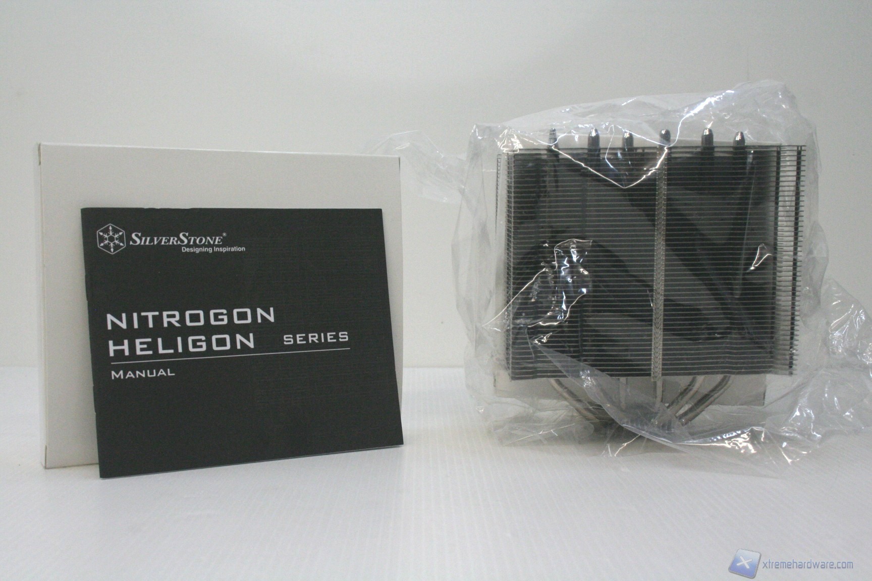 00048 Silverstine HELIGON 01