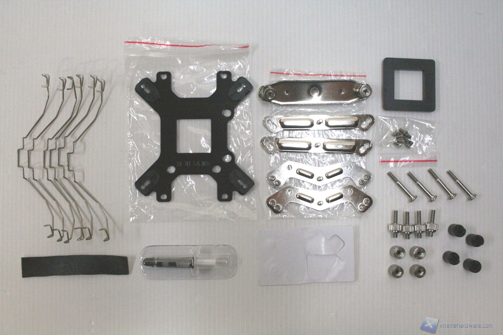 00070 Silverstine HELIGON 01